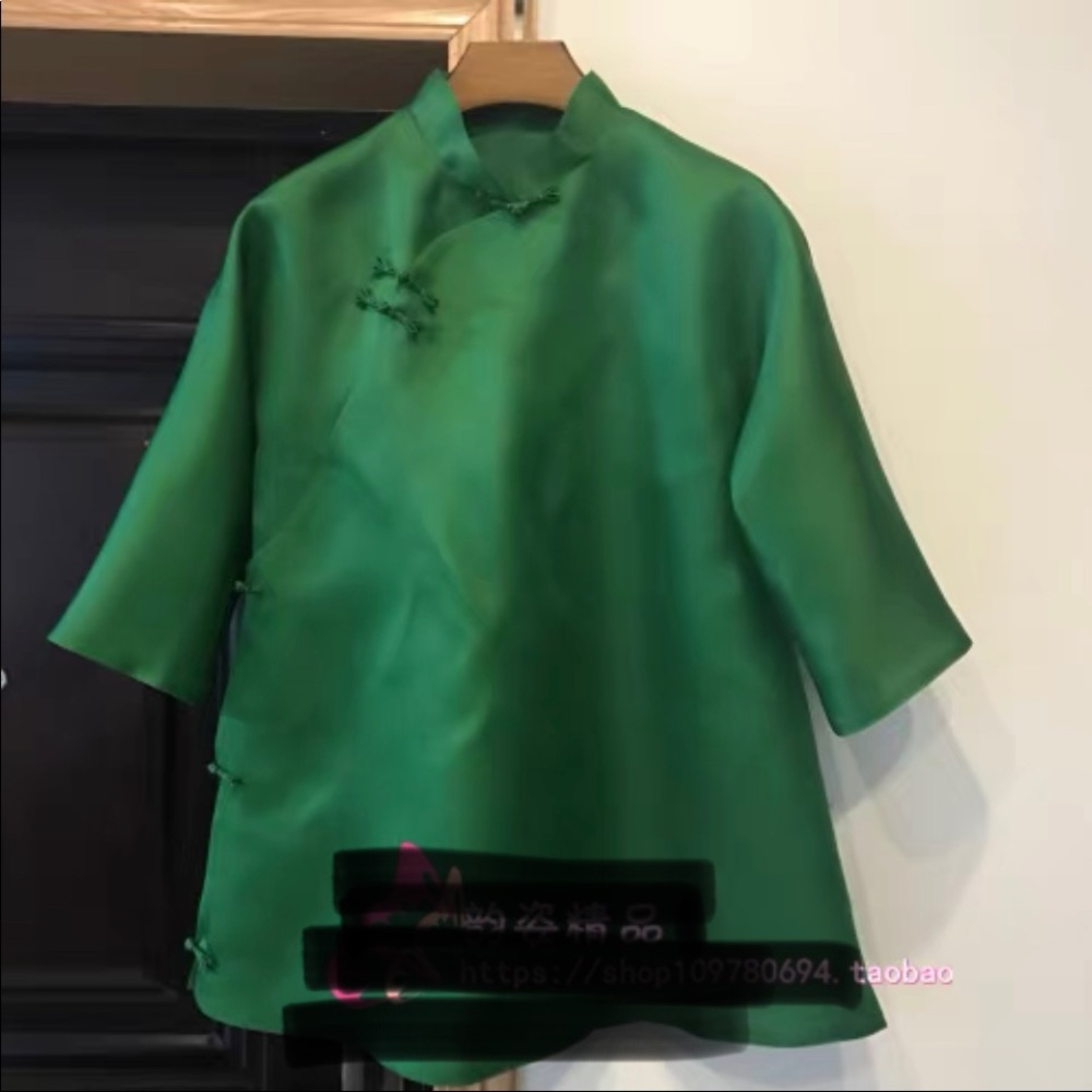 Chinese mandarin collar traditional silk top size L NWT